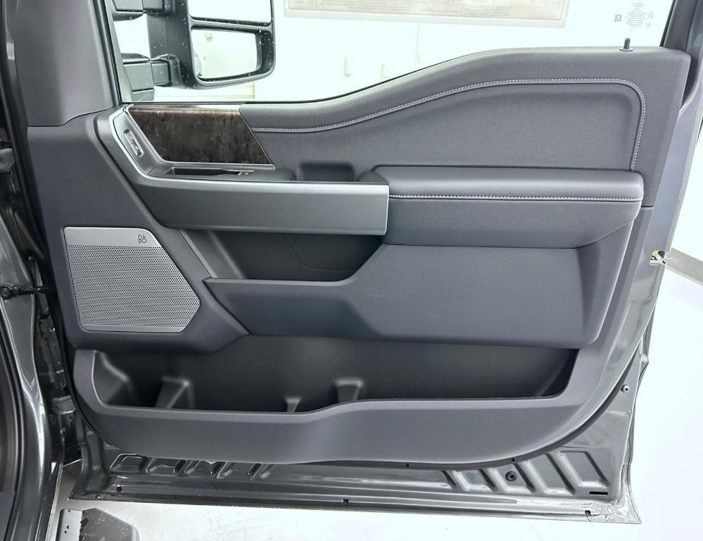 new 2025 Ford F-250 car, priced at $76,524