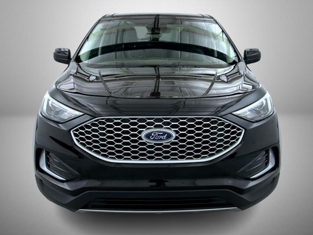 used 2024 Ford Edge car, priced at $27,634