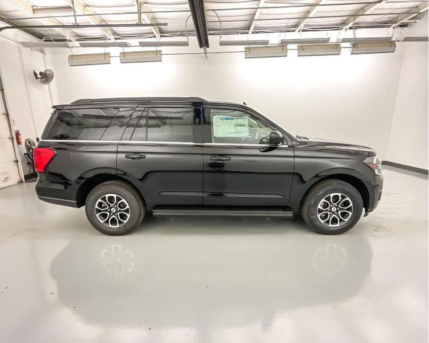 new 2024 Ford Expedition car, priced at $58,179