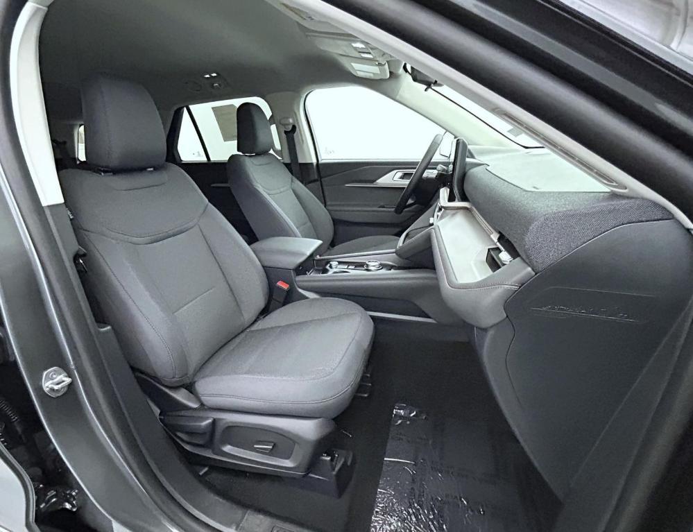 new 2025 Ford Explorer car, priced at $39,090
