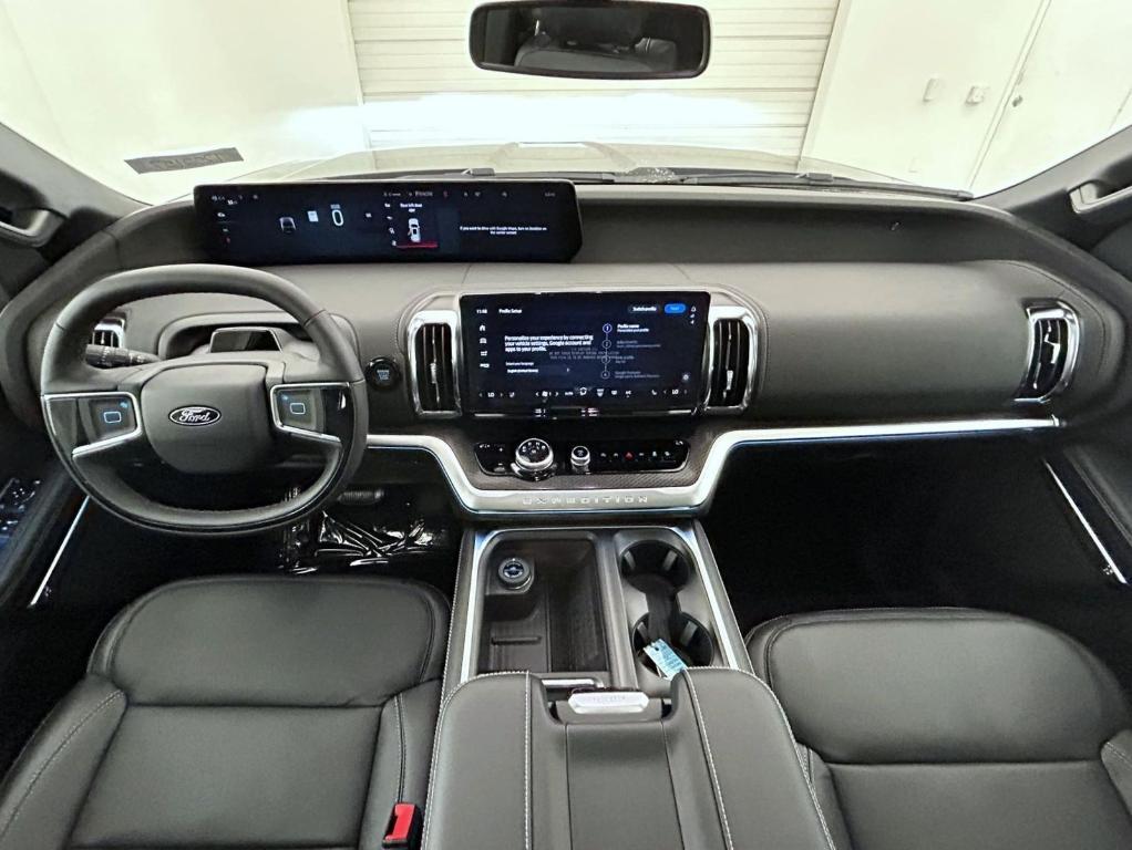 new 2025 Ford Expedition Max car, priced at $82,093