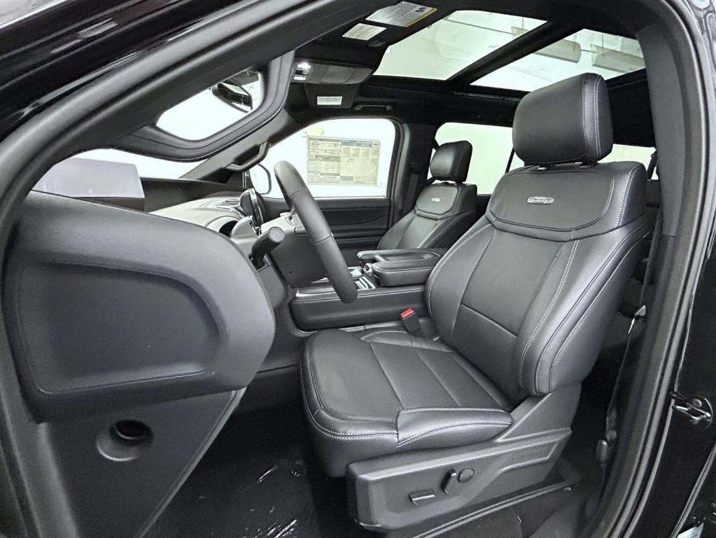 new 2025 Ford Expedition Max car, priced at $82,093
