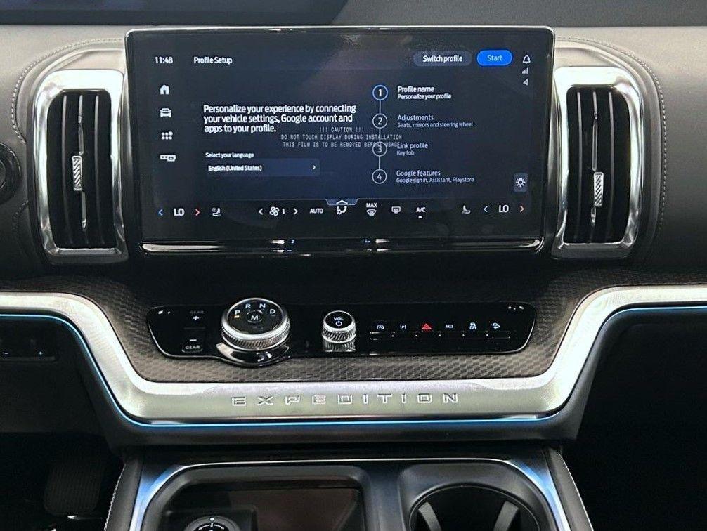 new 2025 Ford Expedition Max car, priced at $82,093