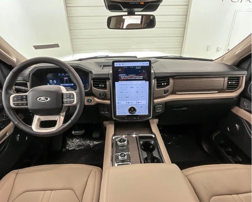 new 2024 Ford Expedition car, priced at $72,694