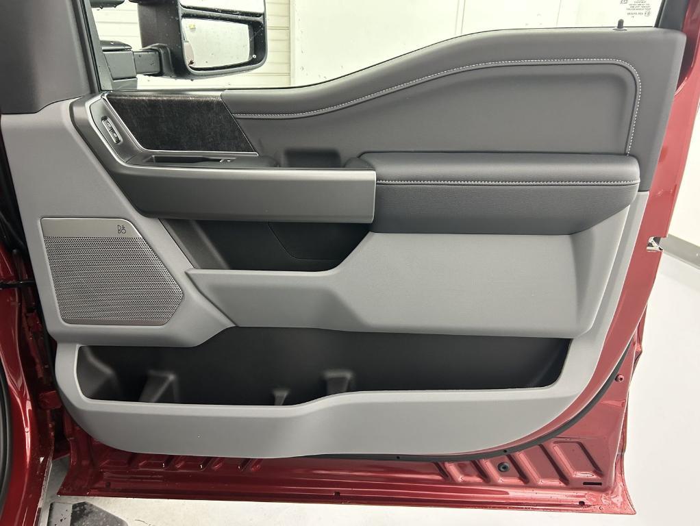 new 2025 Ford F-250 car, priced at $77,634