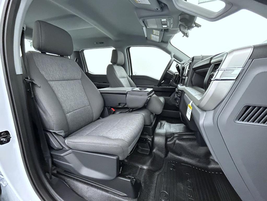 new 2025 Ford F-250 car, priced at $61,034