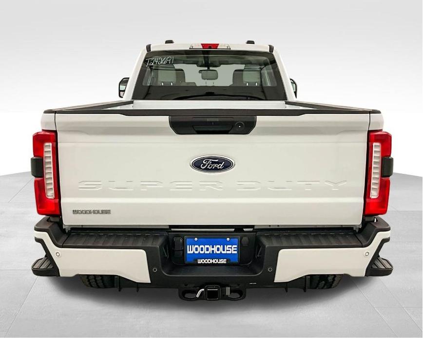 new 2024 Ford F-250 car, priced at $68,824