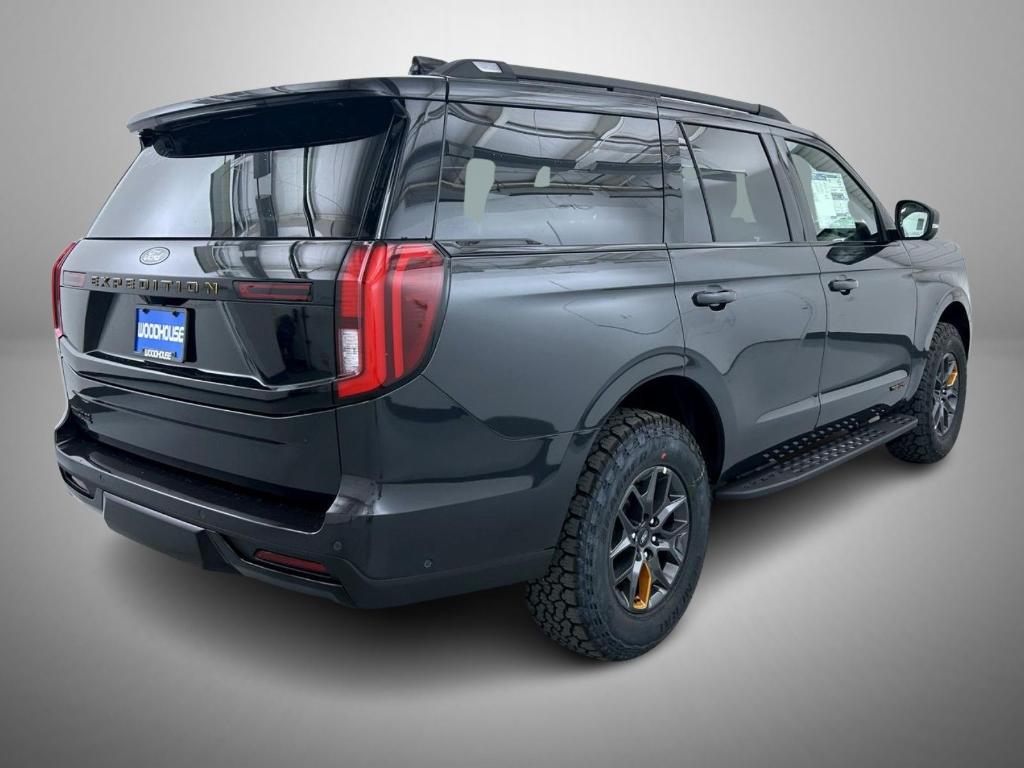 new 2025 Ford Expedition car, priced at $81,819