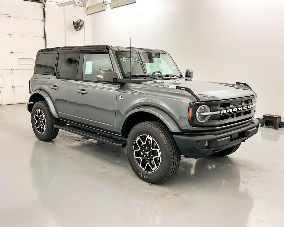 new 2024 Ford Bronco car, priced at $47,914