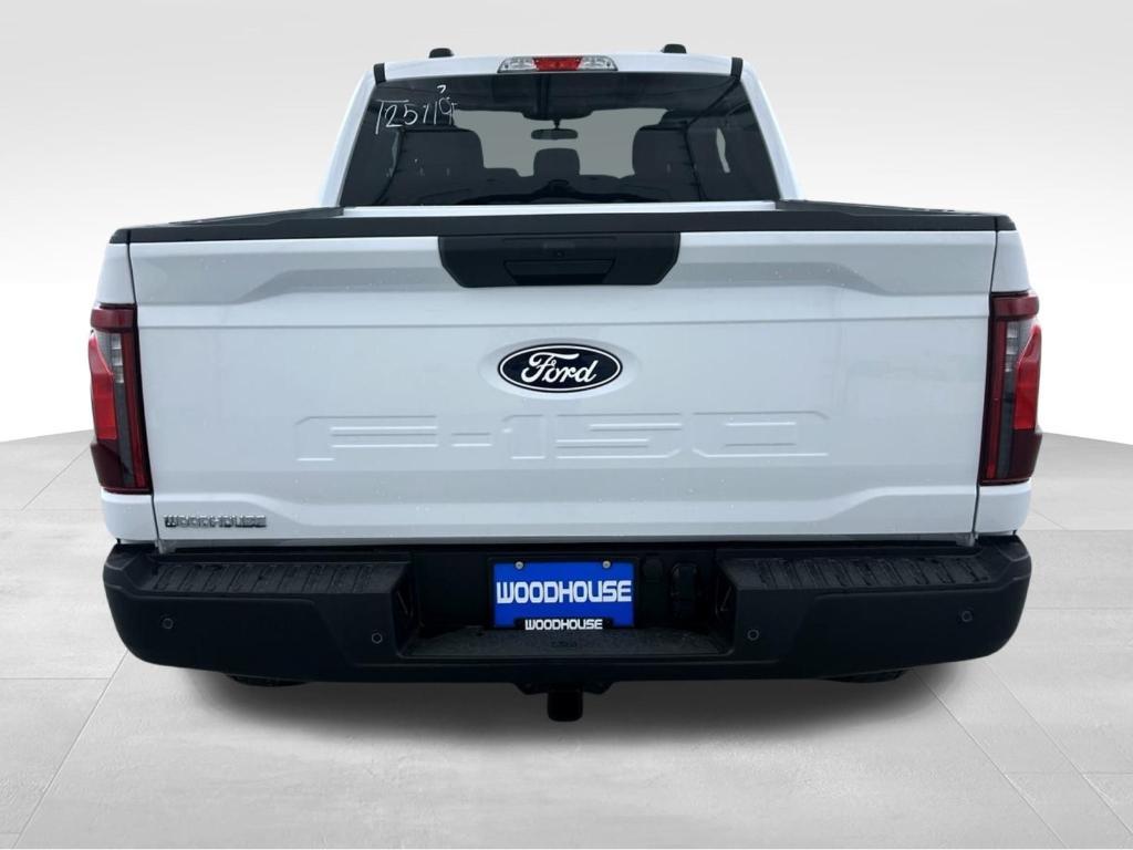 new 2025 Ford F-150 car, priced at $40,900