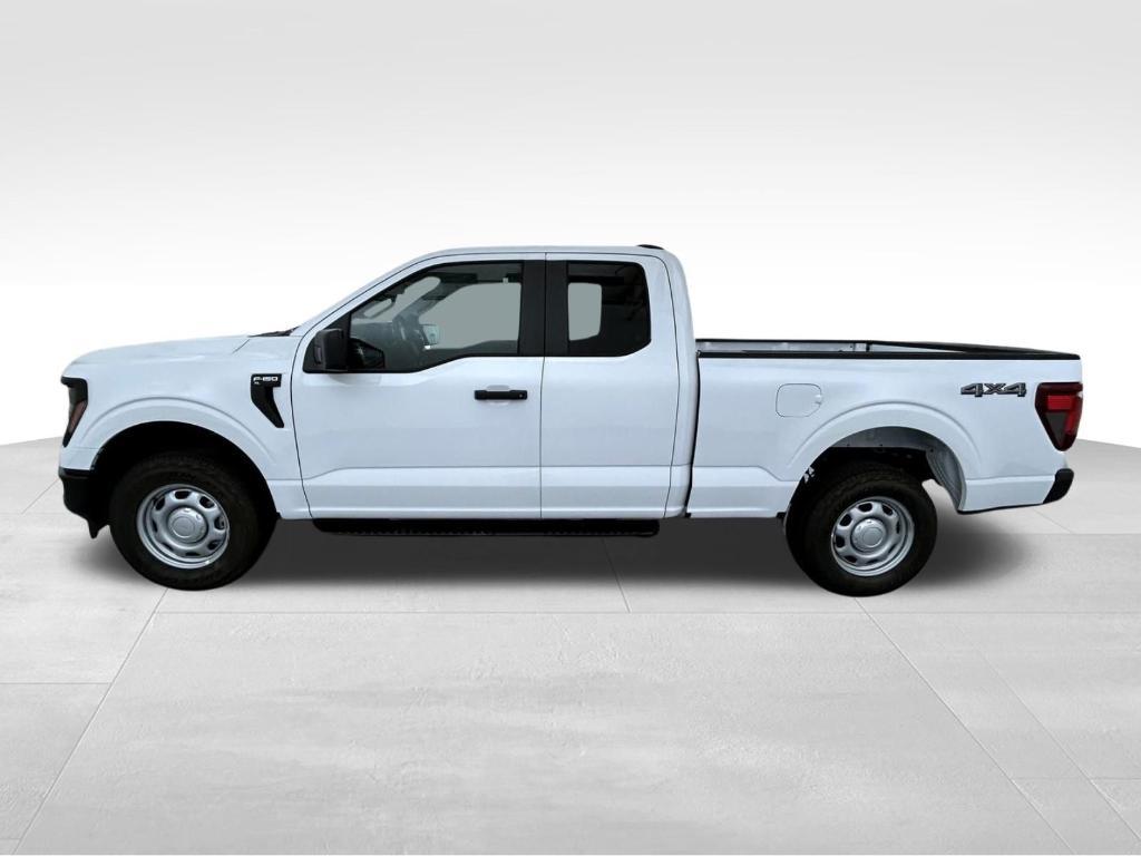 new 2025 Ford F-150 car, priced at $40,900