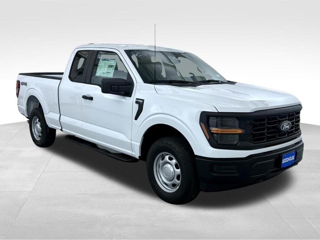 new 2025 Ford F-150 car, priced at $40,900