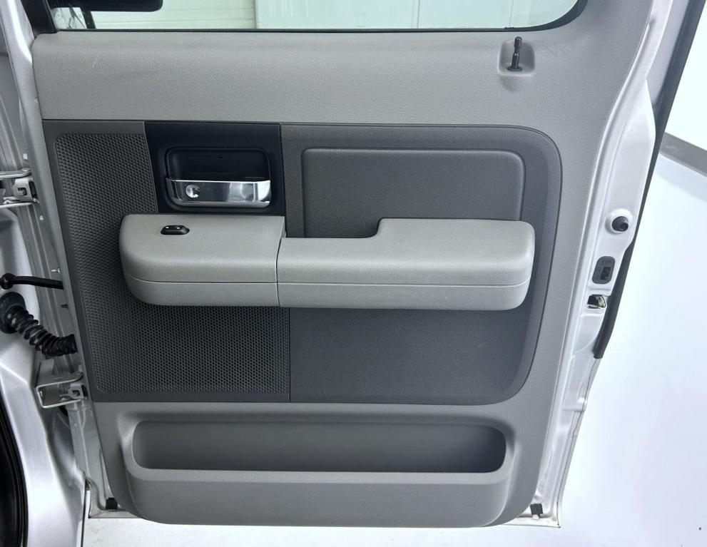 used 2007 Ford F-150 car, priced at $8,244