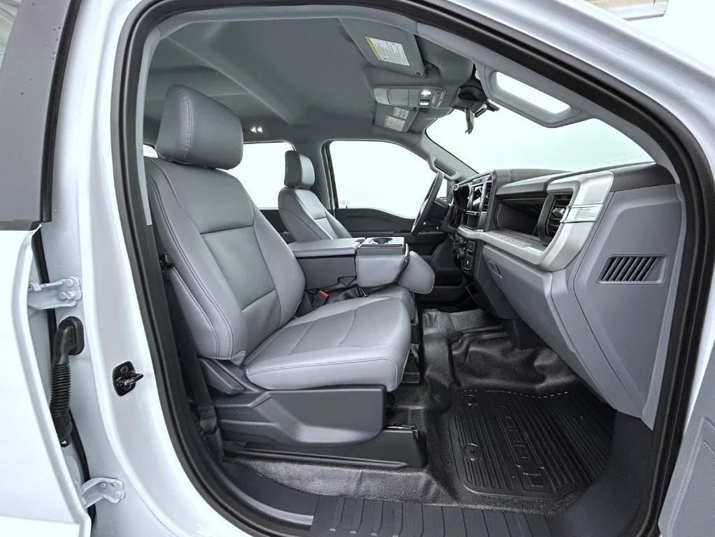 new 2025 Ford F-250 car, priced at $49,414