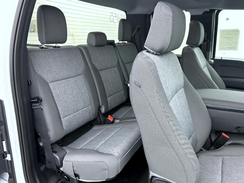 new 2025 Ford F-150 car, priced at $40,900