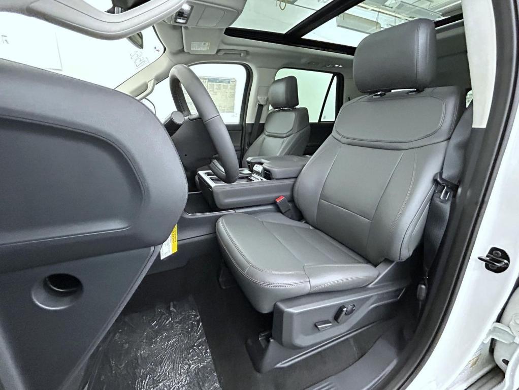 new 2025 Ford Expedition Max car, priced at $74,099