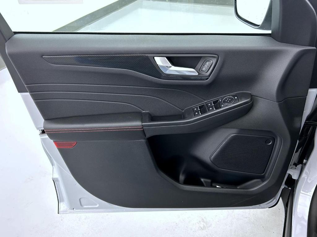 new 2025 Ford Escape car, priced at $30,930