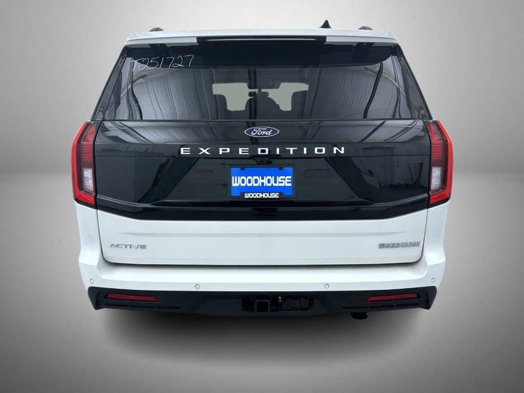 new 2025 Ford Expedition car, priced at $71,024