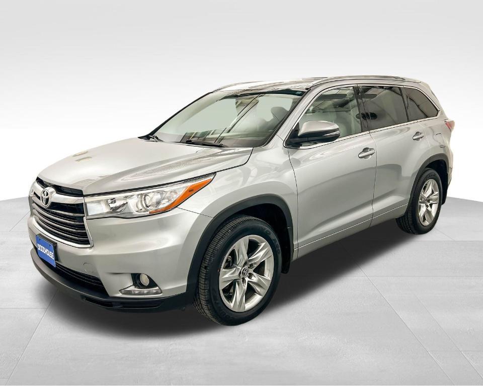 used 2016 Toyota Highlander car, priced at $19,564