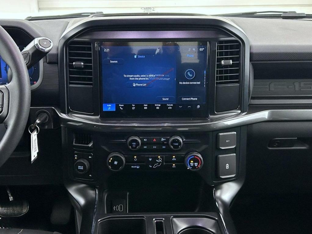 new 2025 Ford F-150 car, priced at $48,277