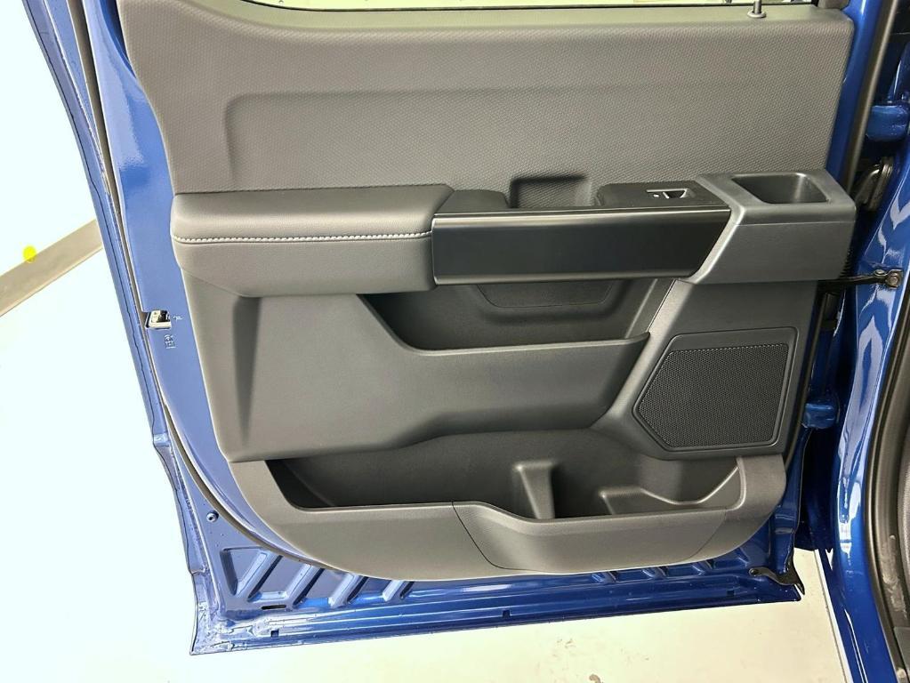 new 2025 Ford F-150 car, priced at $48,277