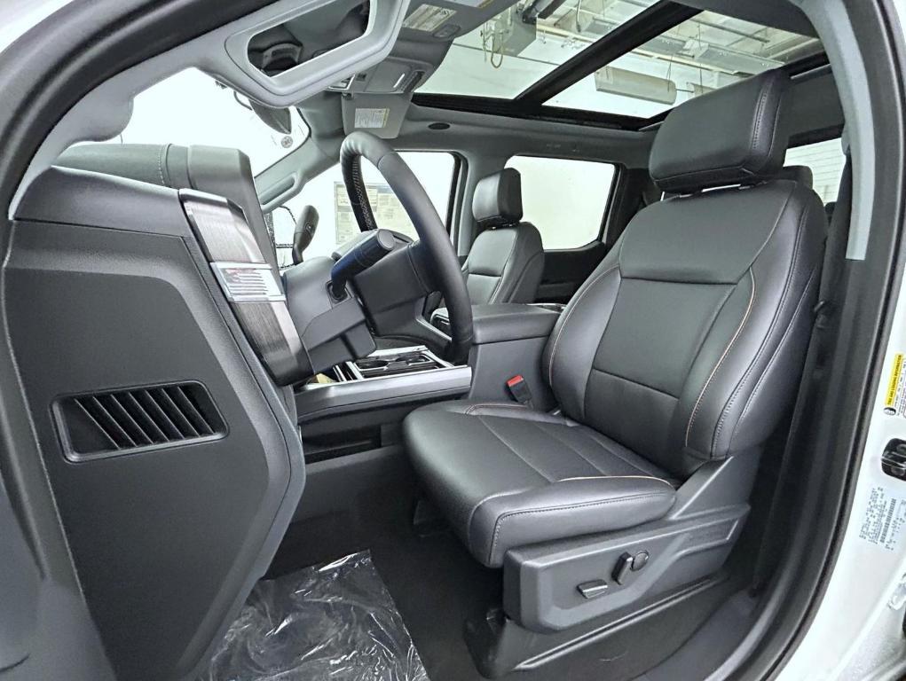 new 2025 Ford F-250 car, priced at $88,824