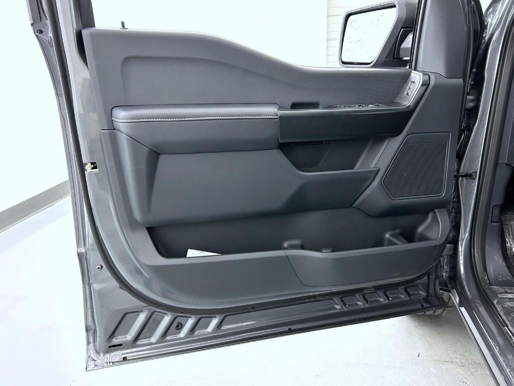 new 2025 Ford F-150 car, priced at $47,917