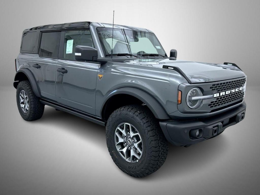new 2025 Ford Bronco car, priced at $57,784