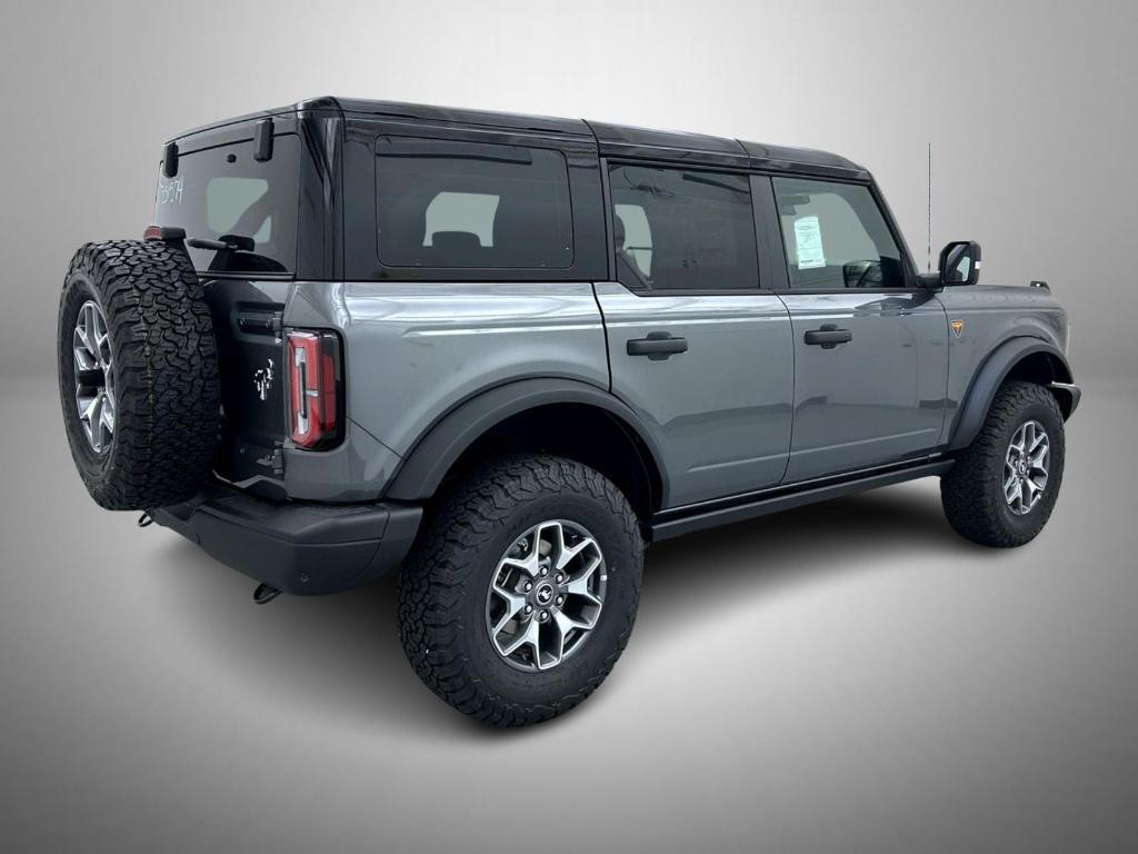 new 2025 Ford Bronco car, priced at $57,784
