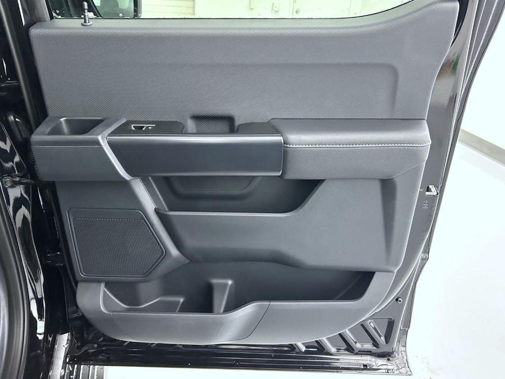 new 2025 Ford F-150 car, priced at $48,595