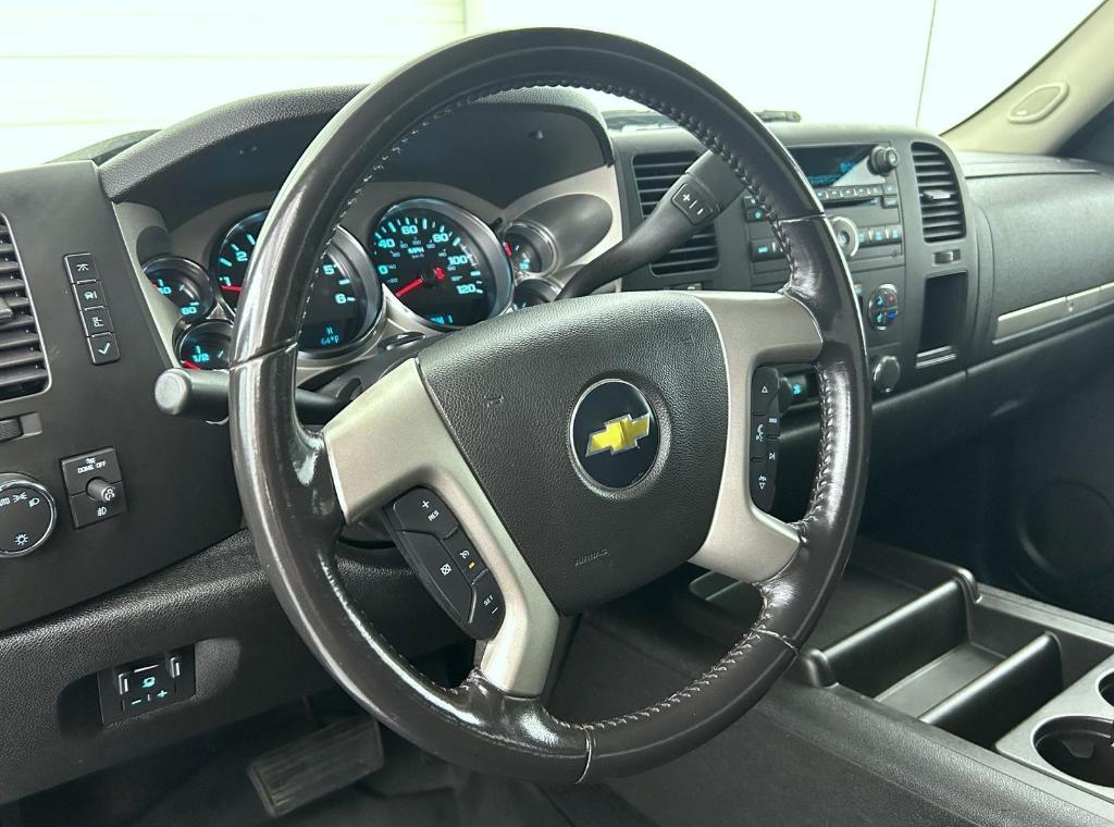 used 2011 Chevrolet Silverado 2500 car, priced at $19,635