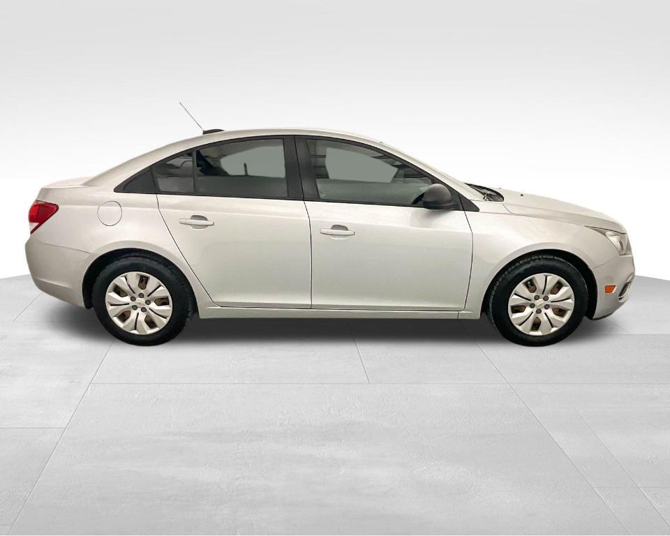 used 2016 Chevrolet Cruze Limited car, priced at $10,459