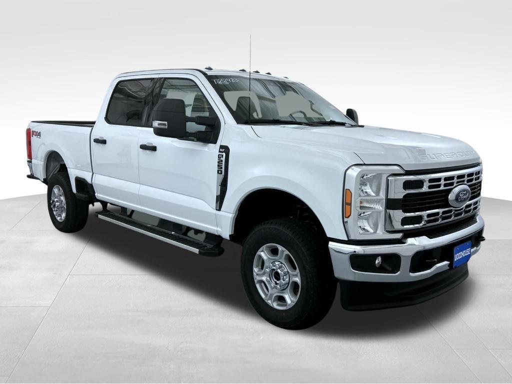 new 2025 Ford F-250 car, priced at $55,744