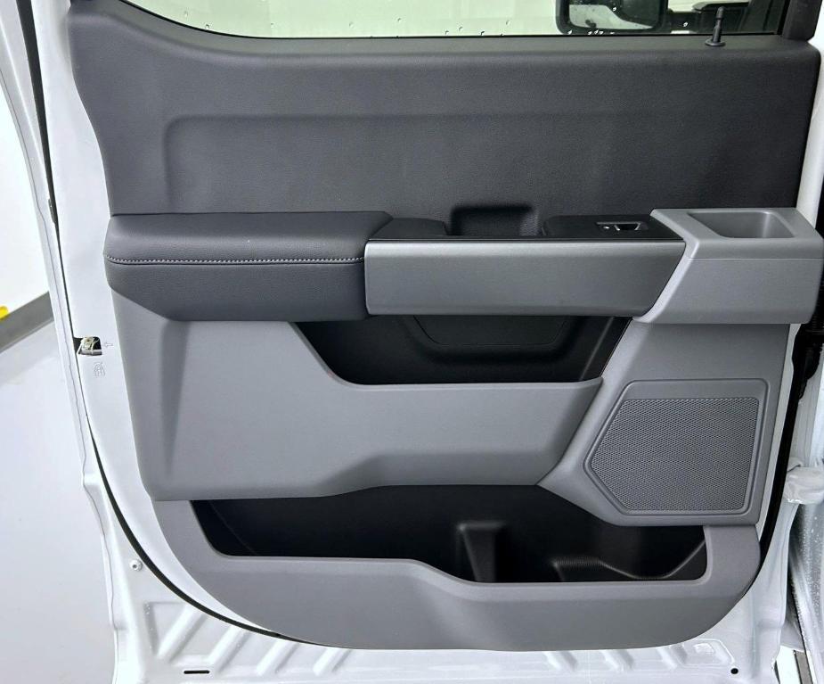 new 2025 Ford F-250 car, priced at $55,744