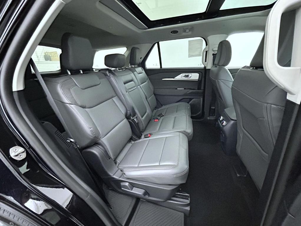 new 2025 Ford Explorer car, priced at $47,578