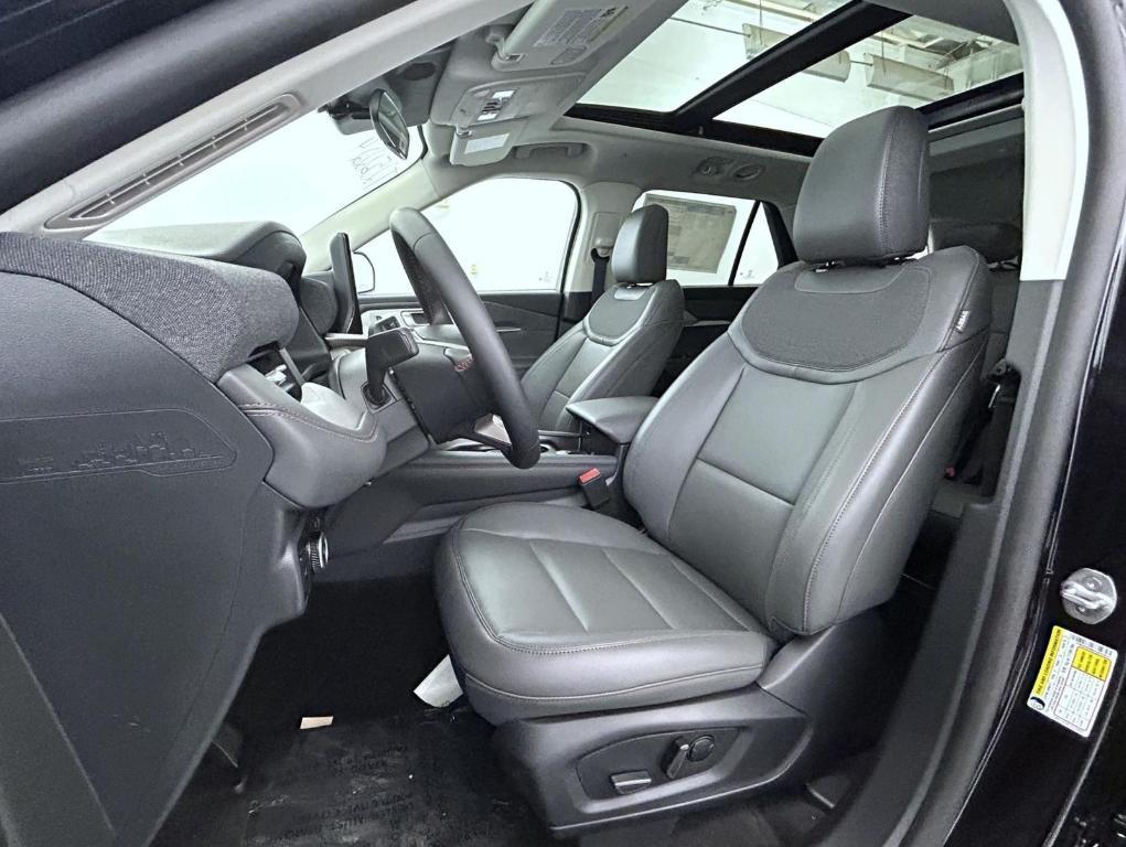 new 2025 Ford Explorer car, priced at $47,578