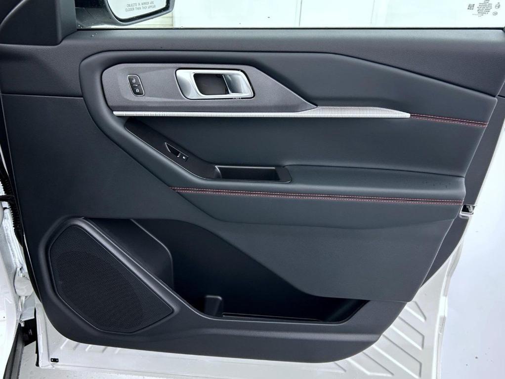 new 2025 Ford Explorer car, priced at $44,884