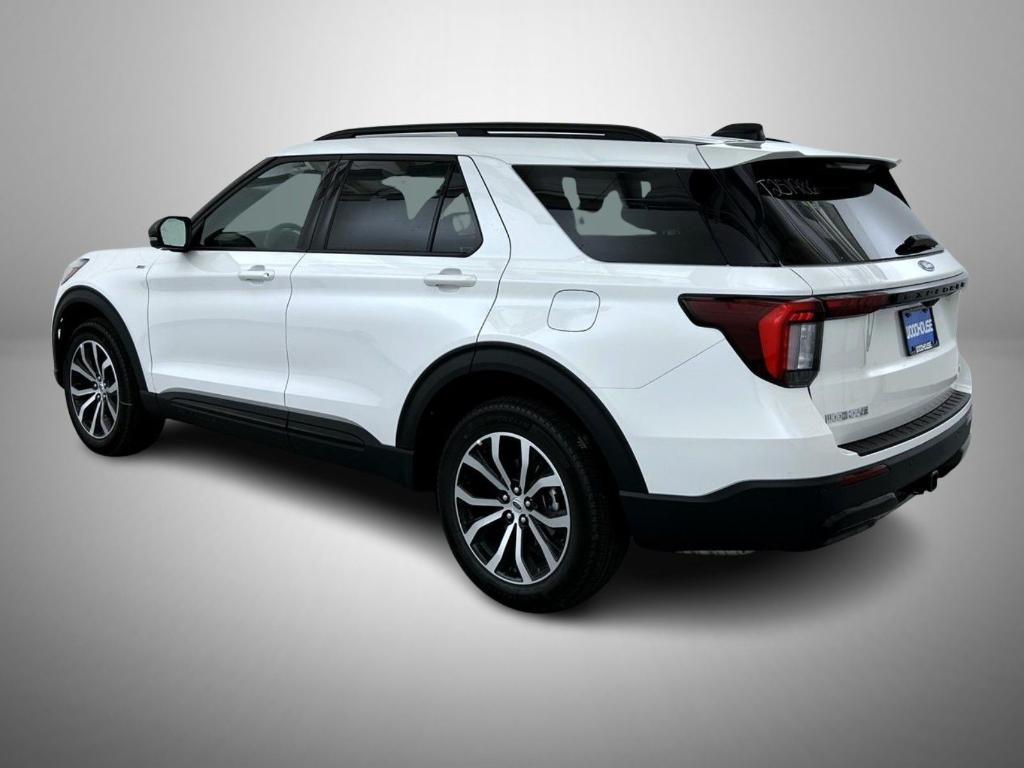 new 2025 Ford Explorer car, priced at $44,884