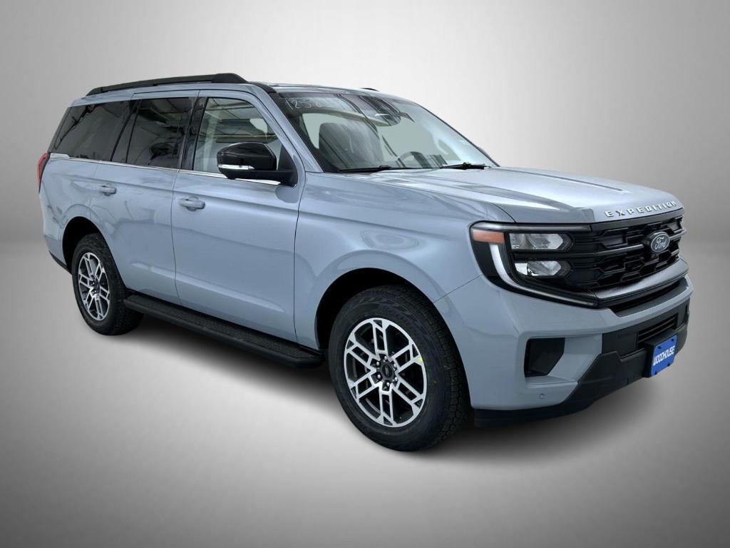 new 2025 Ford Expedition car, priced at $70,785
