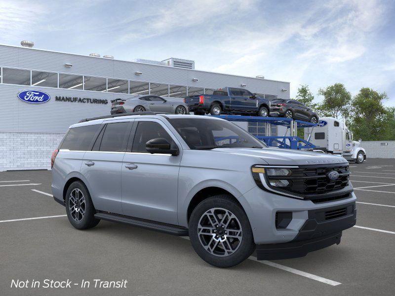 new 2025 Ford Expedition car, priced at $71,785