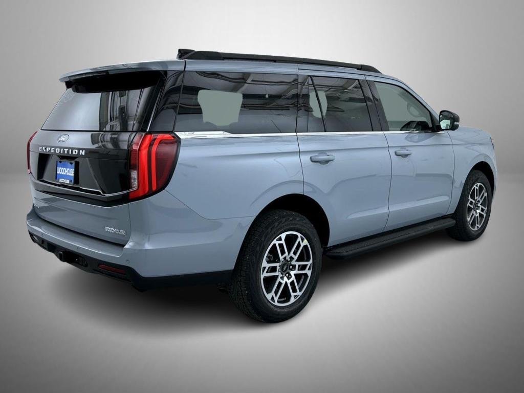 new 2025 Ford Expedition car, priced at $70,785