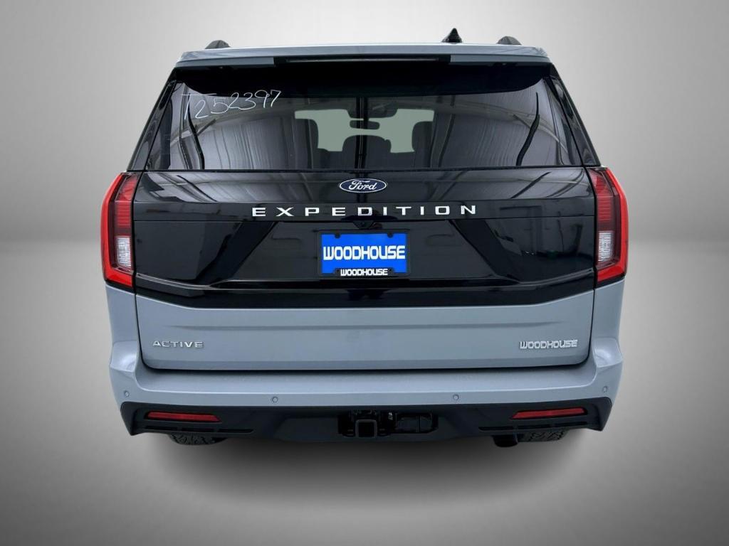 new 2025 Ford Expedition car, priced at $70,785