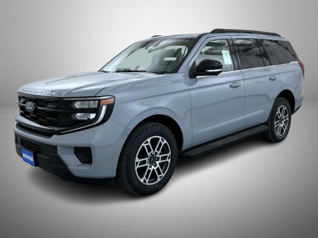 new 2025 Ford Expedition car, priced at $70,785