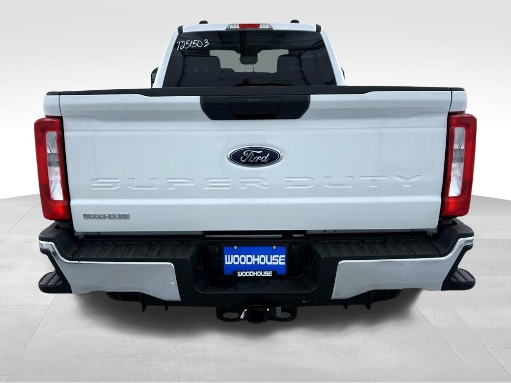 new 2025 Ford F-350 car, priced at $67,364