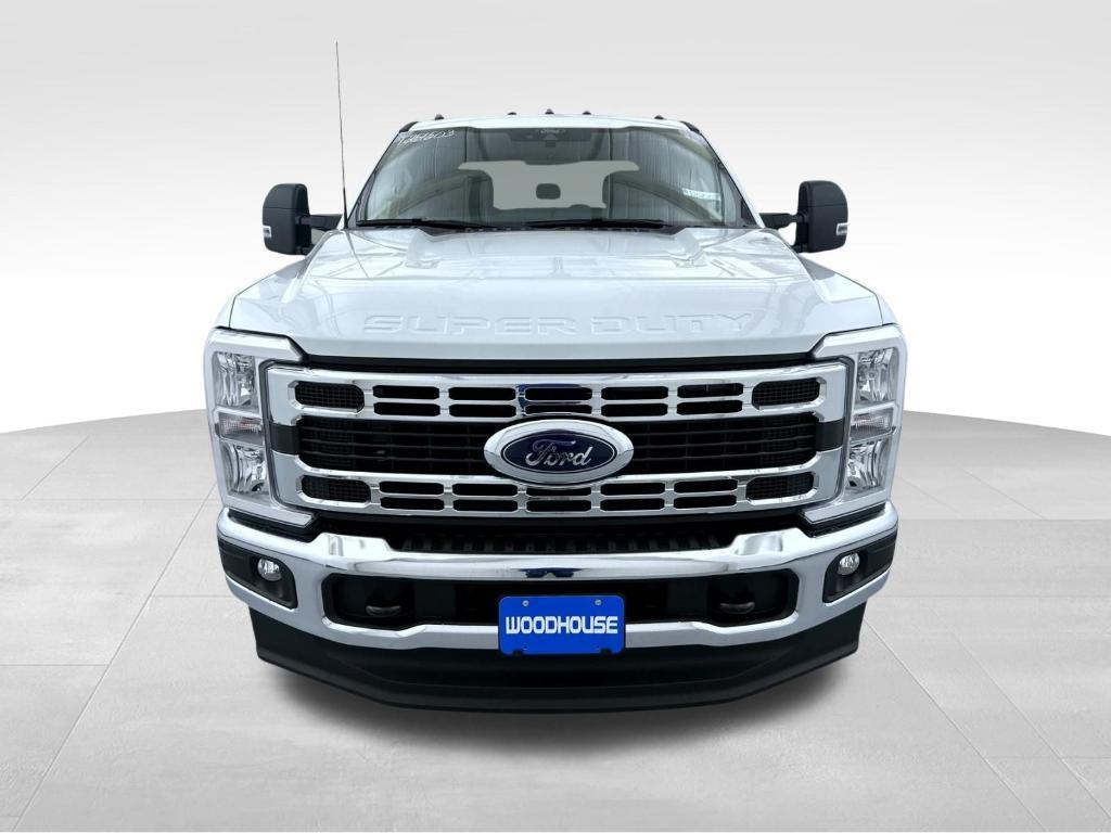 new 2025 Ford F-350 car, priced at $67,364