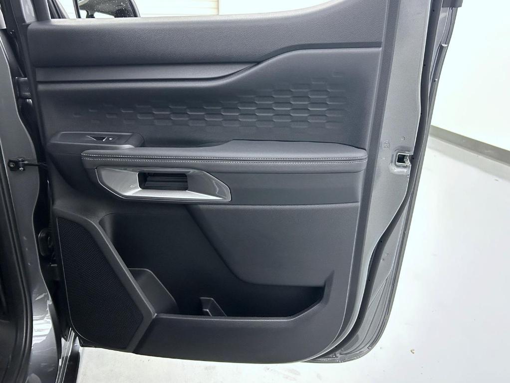 new 2025 Ford Ranger car, priced at $40,230