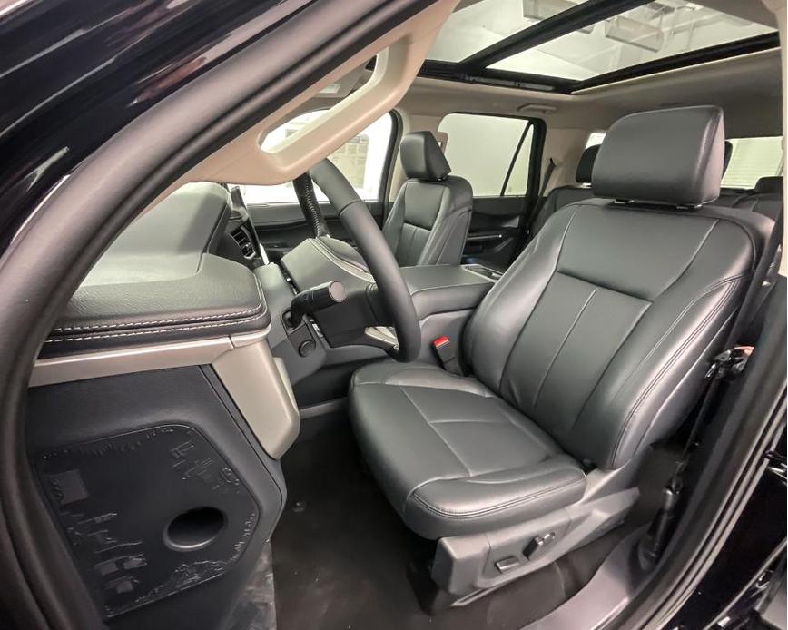 new 2024 Ford Expedition car, priced at $64,544