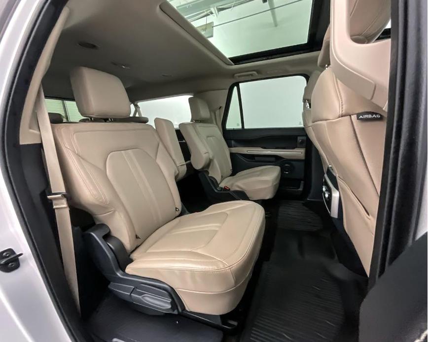 used 2022 Ford Expedition Max car, priced at $60,358