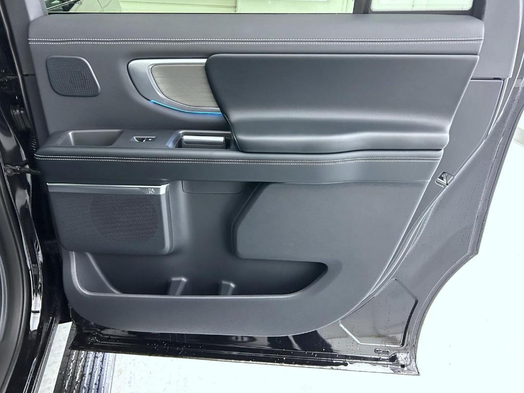 new 2025 Ford Expedition Max car, priced at $81,379