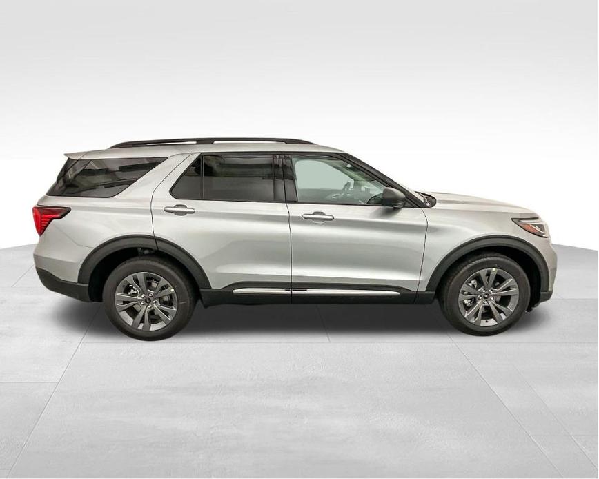 new 2025 Ford Explorer car, priced at $47,404